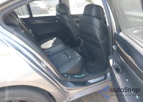 2010 BMW 750I xDrive z USA, uszkodzony, nr VIN WBAKC6C5XACL67642